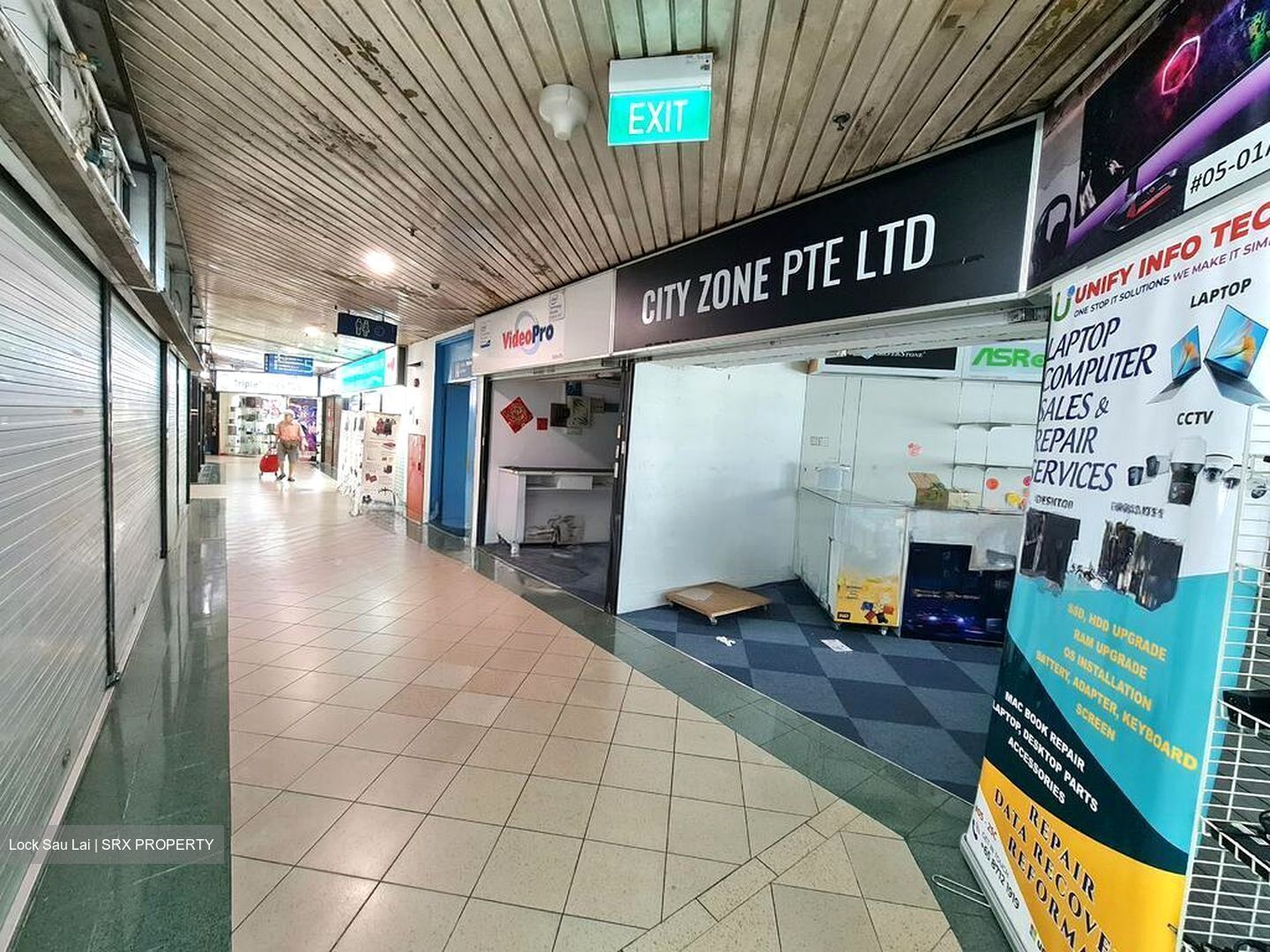 Sim Lim Square (D7), Shop House #502828131